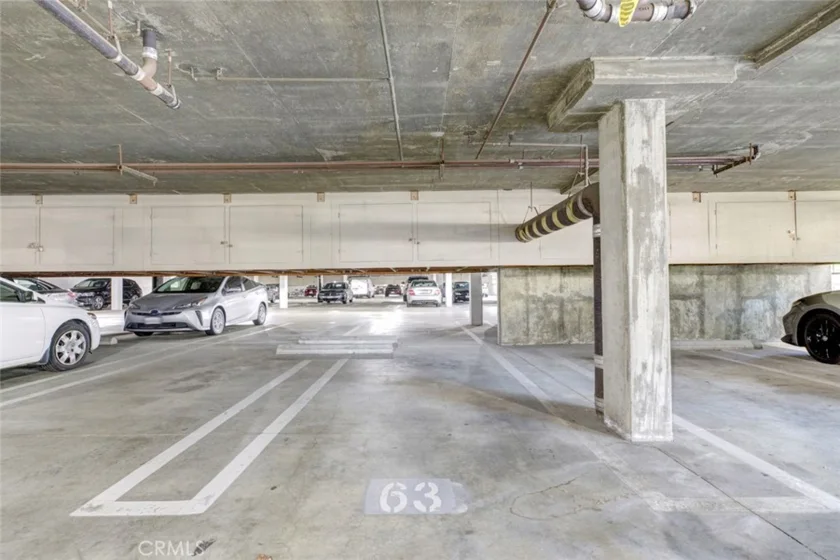 460 Oak Street #203 photo 16