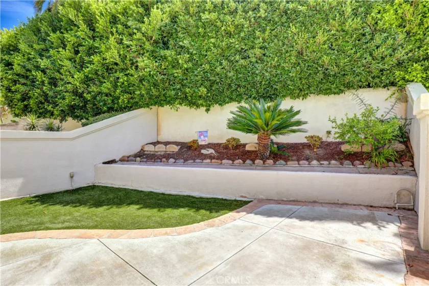 26 Cameray Heights photo 27