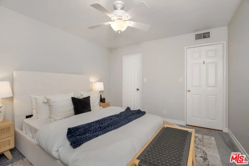 15231 Magnolia Boulevard #114 photo 18