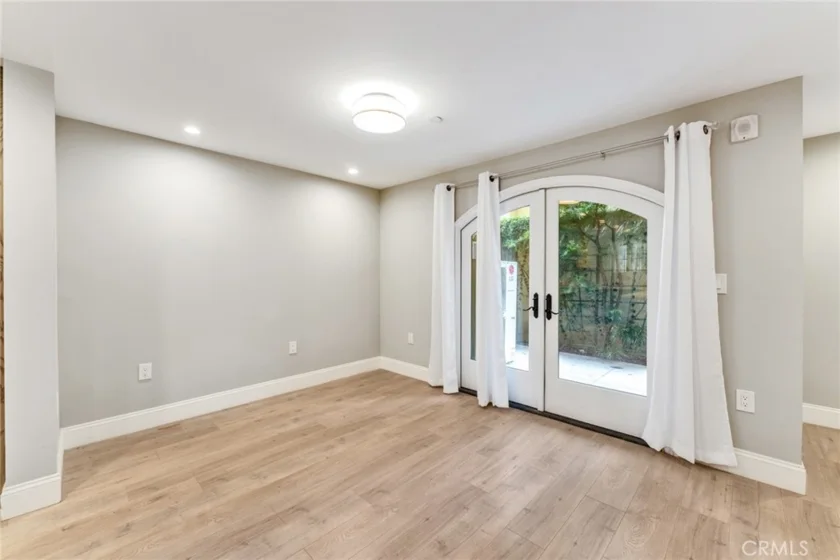 168 S Sierra Madre Boulevard #113 photo 16