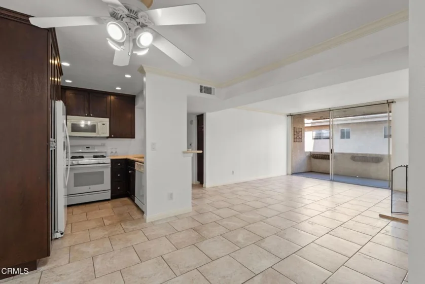 5325 Newcastle Avenue #126 photo 3