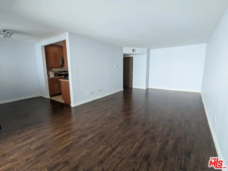 5412 Lindley Avenue #218 photo 23