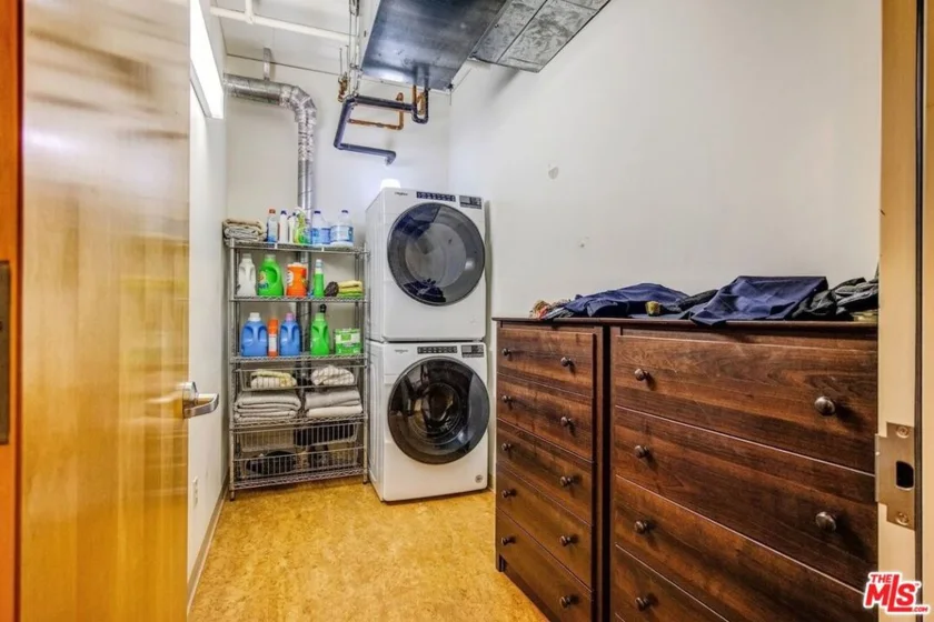 1111 S Grand Avenue #706 photo 10