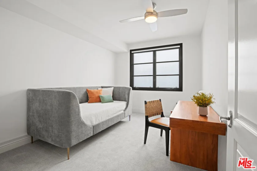 718 N Croft Avenue #201 photo 19