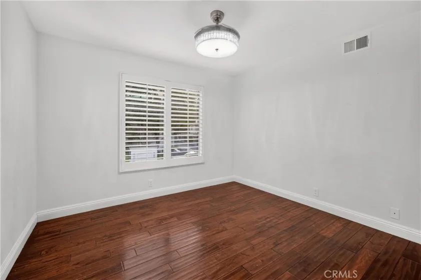 88 Corsica Drive photo 17