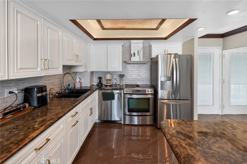 4944 Cass Street #1101 photo 6