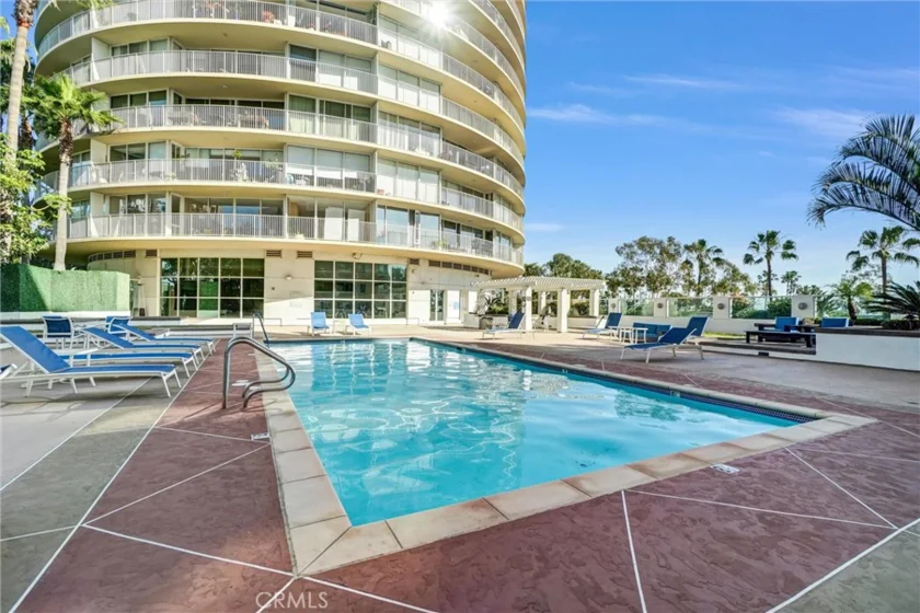 700 E Ocean #3107 photo 32