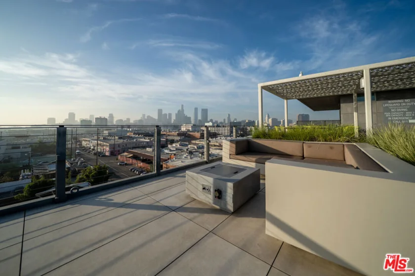 530 S Hewitt Street #147 photo 16