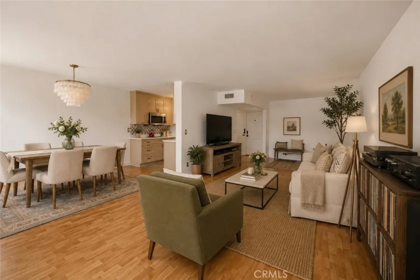 14141 Dickens #312 photo 6