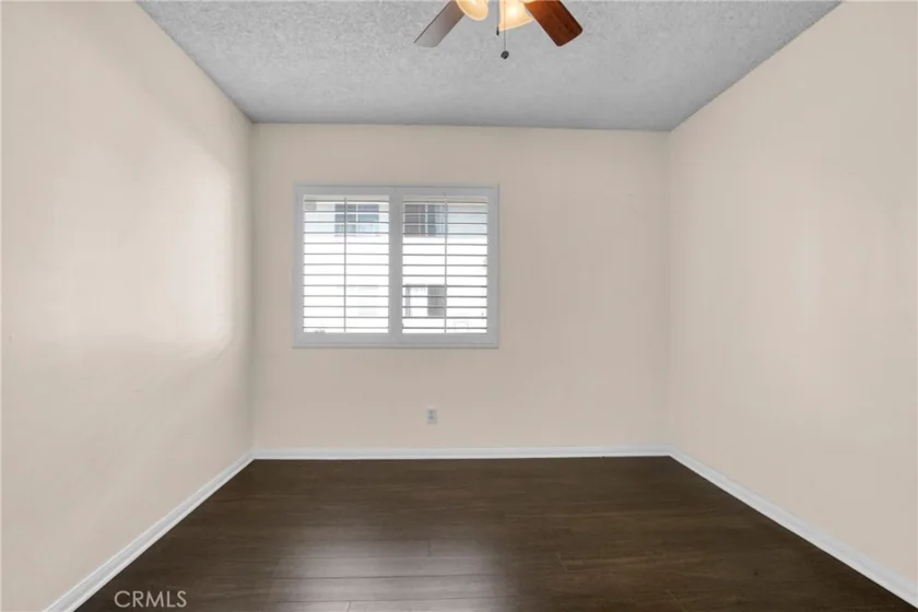 5460 White Oak Avenue #F105 photo 13