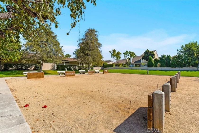 58 Clearbrook photo 33