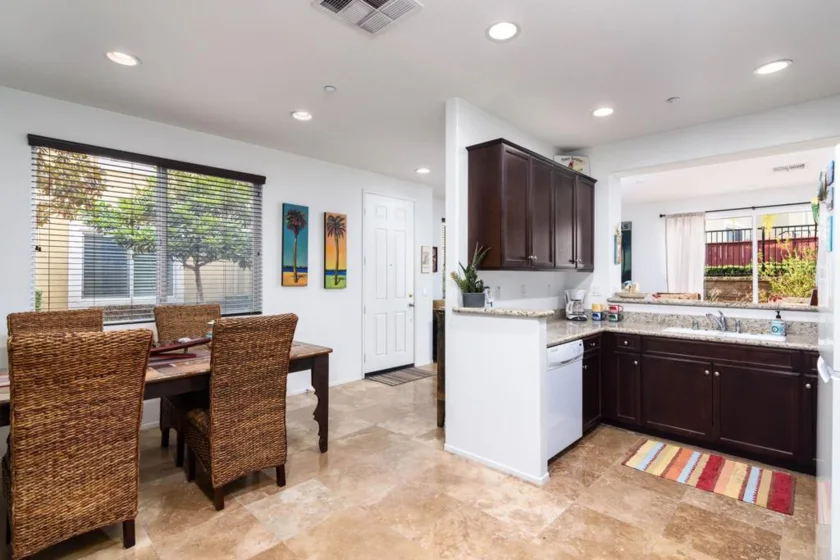 27494 Hazelhurst Street #2 photo 5