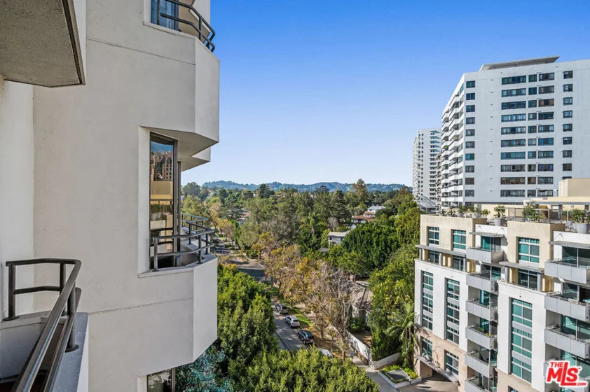 10601 Wilshire Boulevard #702 photo 33