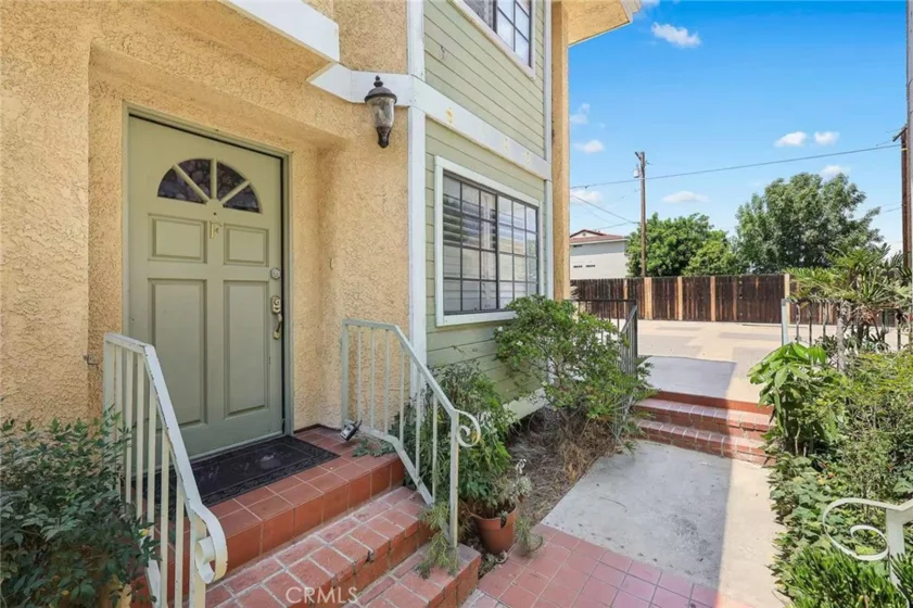 25 Palmetto Drive #F photo 1
