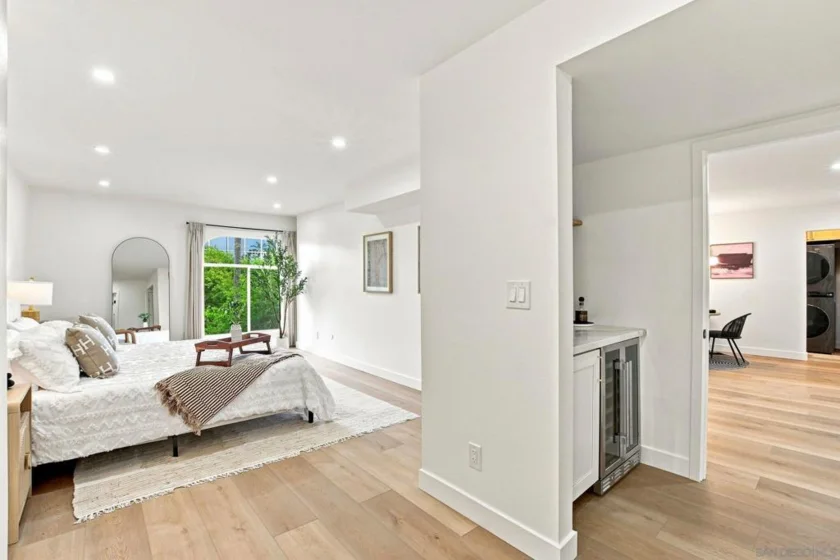 140 Walnut #4B photo 24