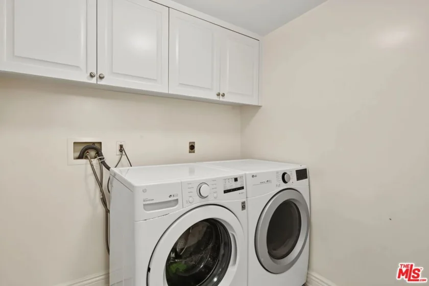 430 N Oakhurst Drive #PH406 photo 37