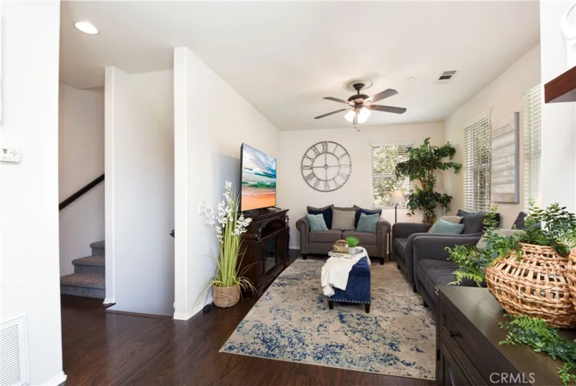 44942 Bellflower photo 8
