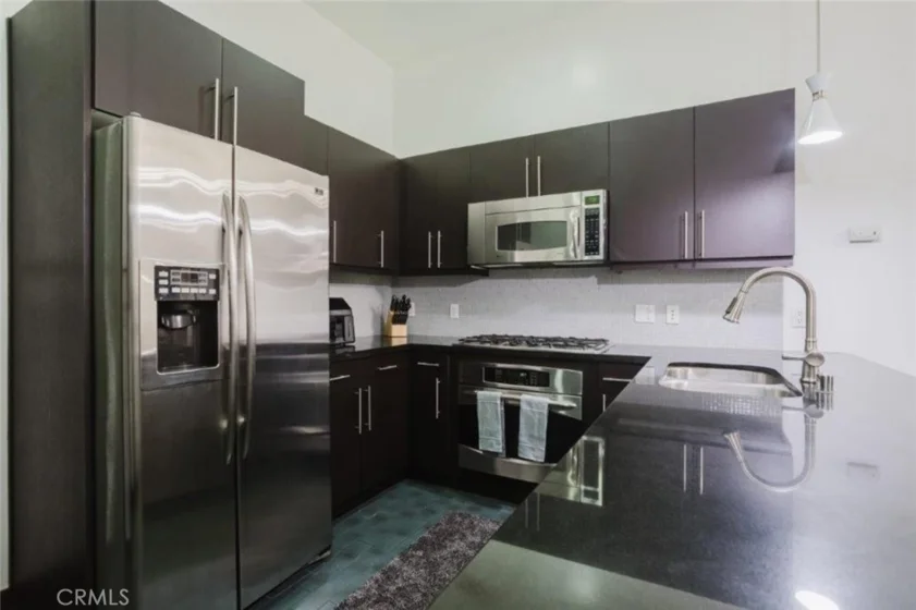 655 S Hope Street #606 photo 51