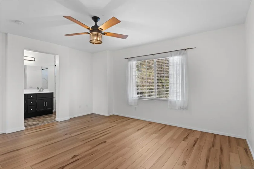 1354 Normandy Drive photo 18