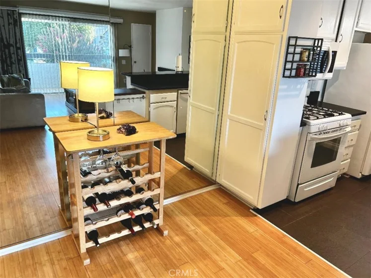 2867 S Fairview #F photo 22