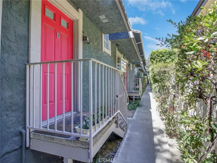 379 N Mentor Avenue #1 photo 3