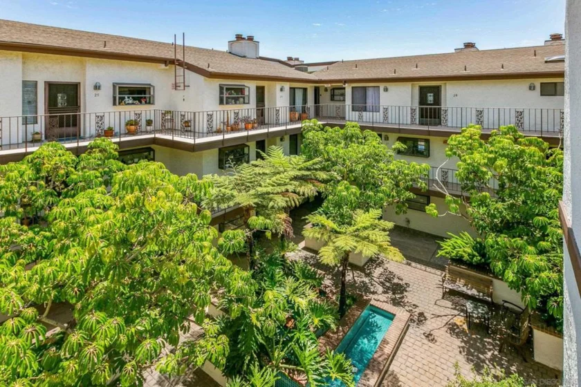 1263 Robinson #13 photo 26