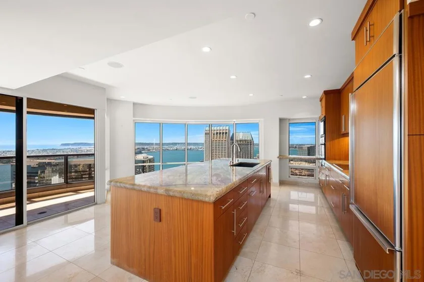 100 Harbor Drive #3504 photo 20