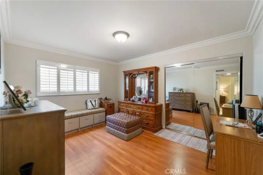 551 W Stocker Street #3 photo 21