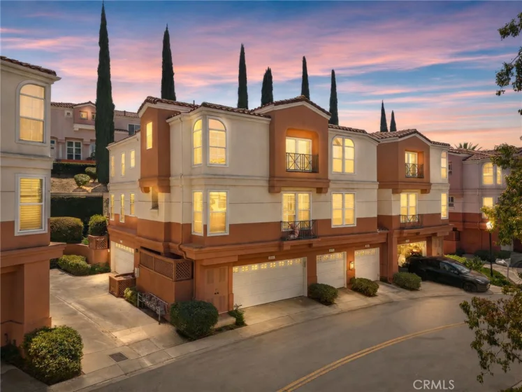 8086 E Venice photo 1
