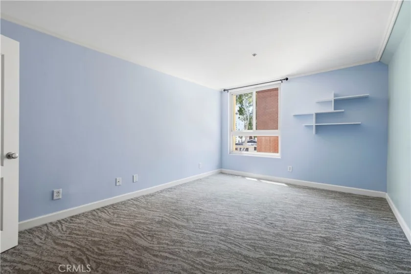 5143 Bakman Avenue #320 photo 17
