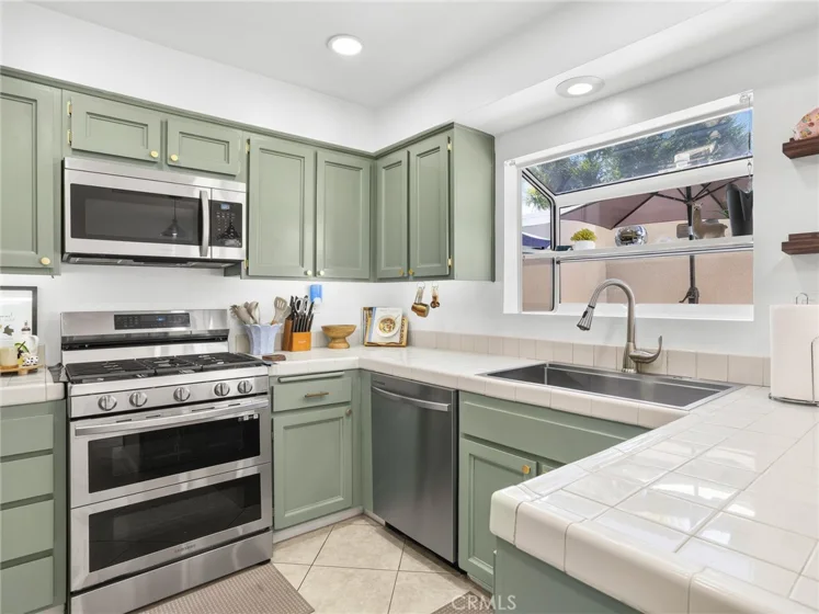 17734 Devonshire Street #7 photo 13