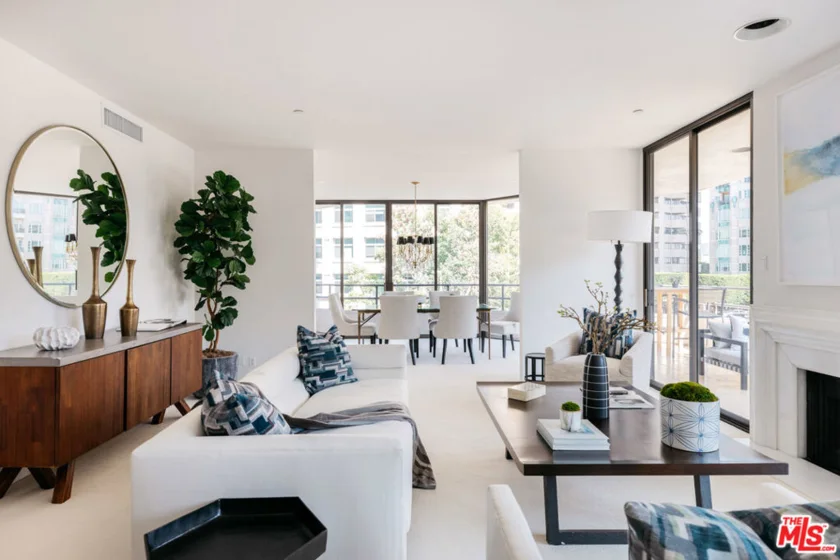 10601 Wilshire Boulevard #302 photo 1