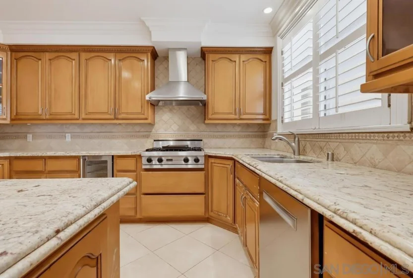 1520 Camden #106 photo 31