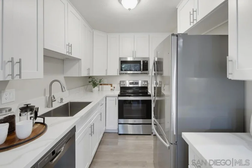 4750 Noyes #218 photo 9