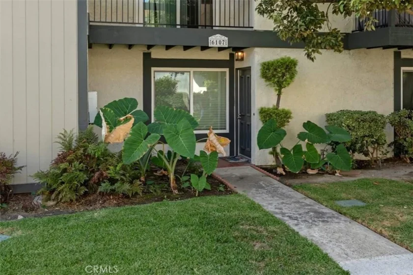 6107 Orange Avenue #11 photo 1