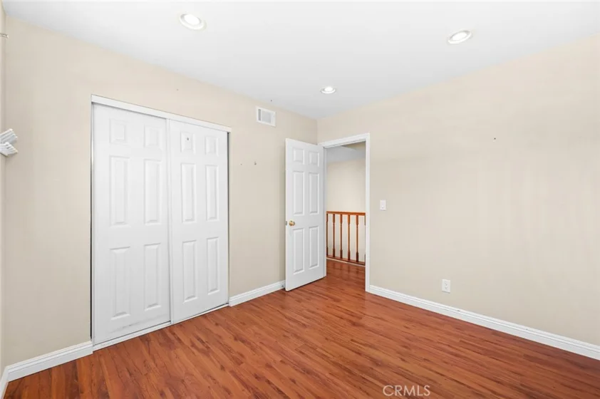 1804 W Glenoaks Avenue photo 11
