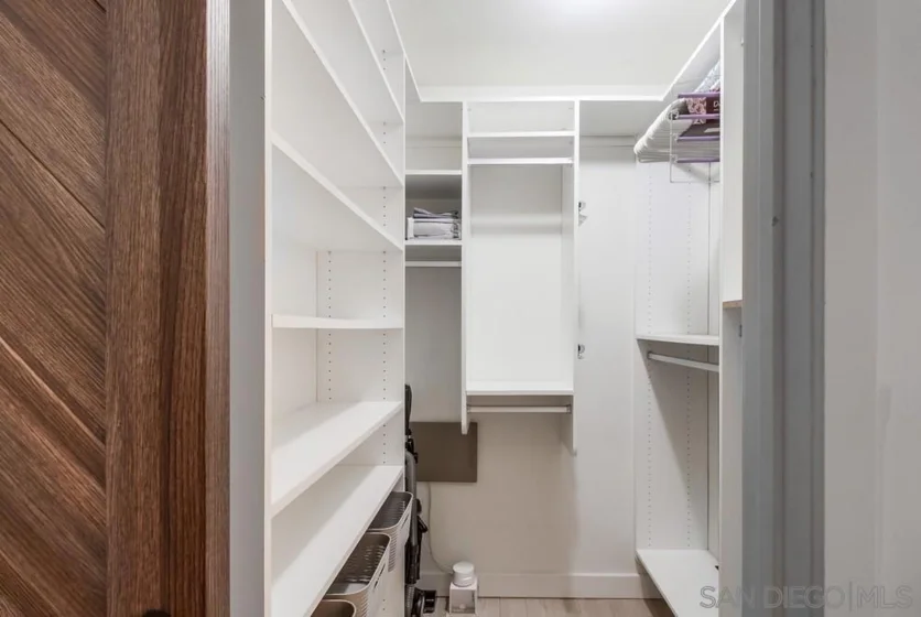 1025 Island #205 photo 15