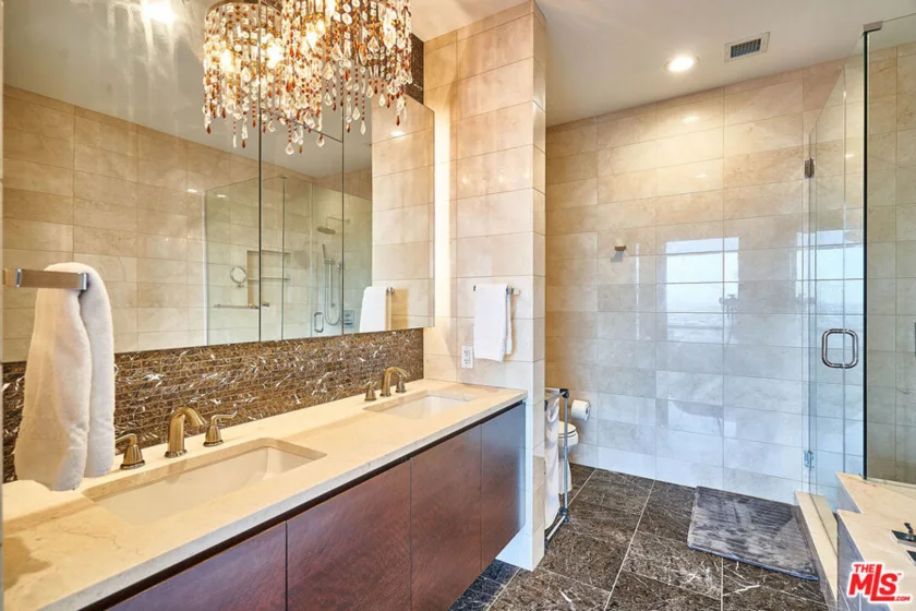 900 W Olympic Boulevard #34A photo 15