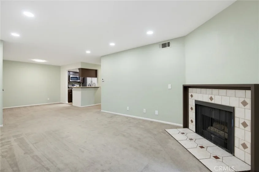 460 Oak Street #215 photo 9