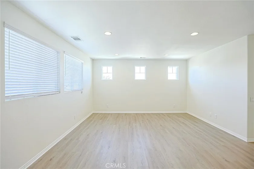 40322 Ariel Hope photo 43