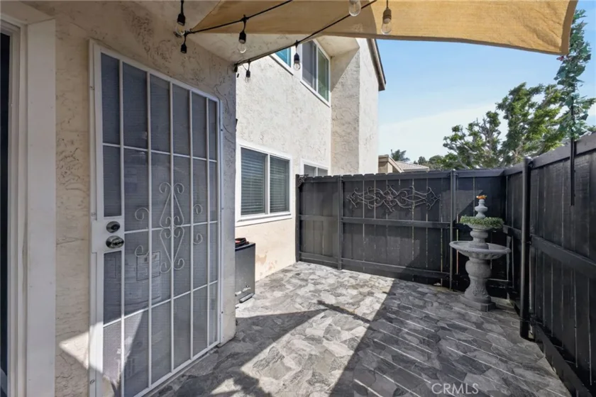 1725 Melrose #28 photo 31