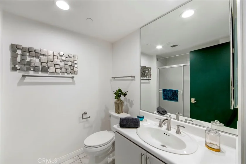 850 E Ocean Boulevard #205 photo 38