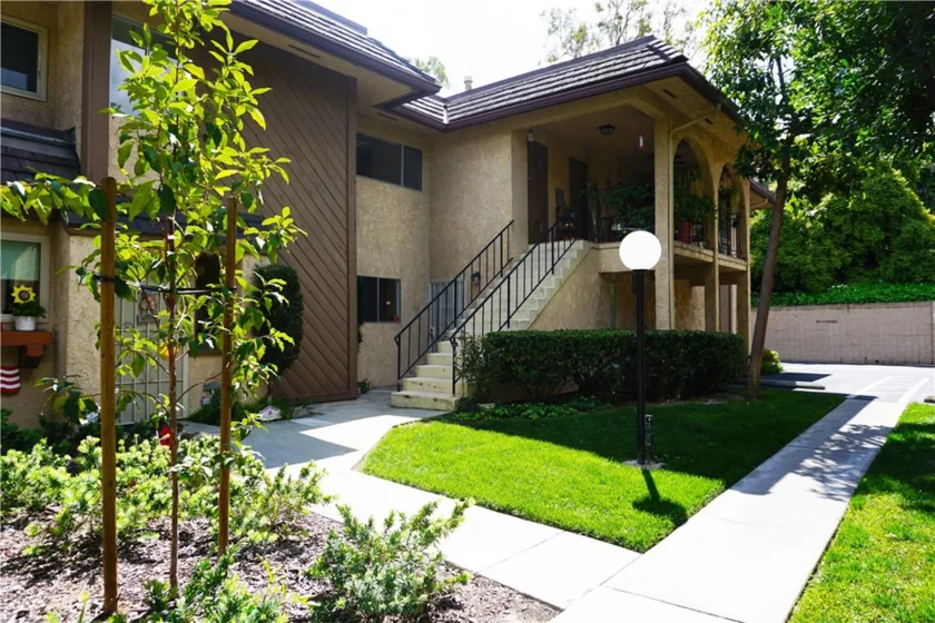 1024 Las Lomas Drive #C photo 1