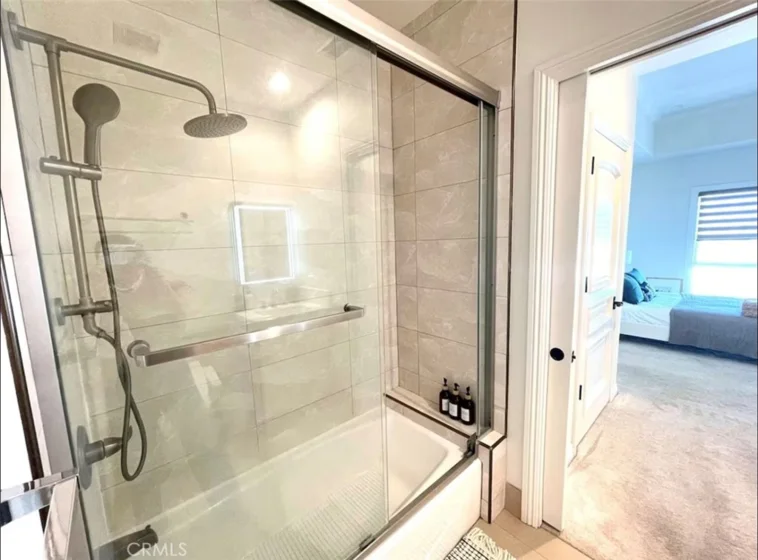 1598 Long Beach Boulevard #412 photo 7