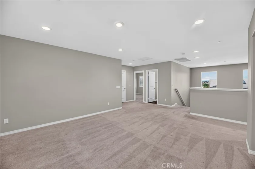 34136 Thistlewood Avenue photo 27