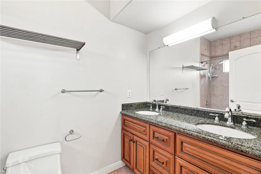 13629 Wyandotte #118 photo 4