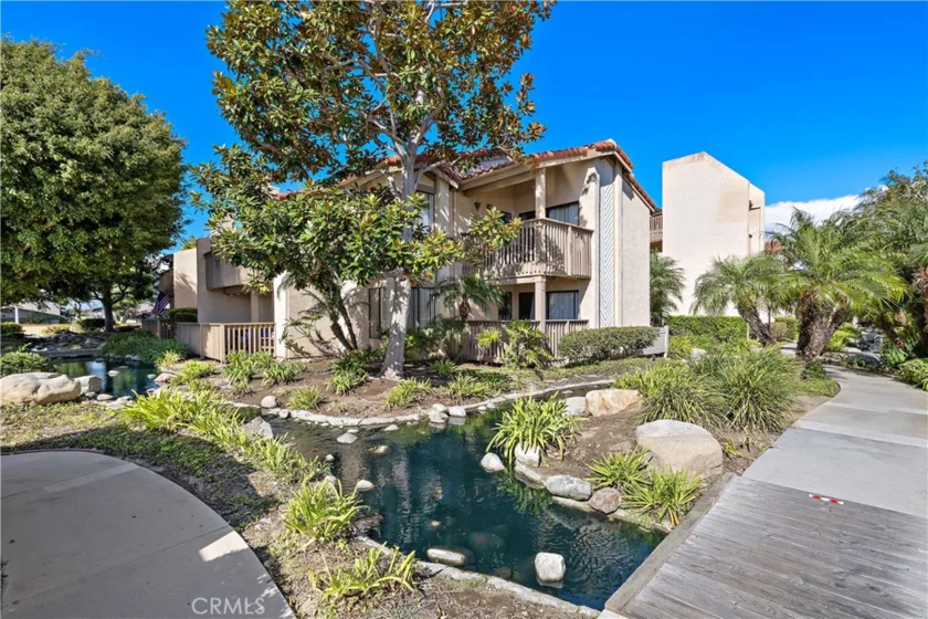16512 Blackbeard Lane #204 photo 1