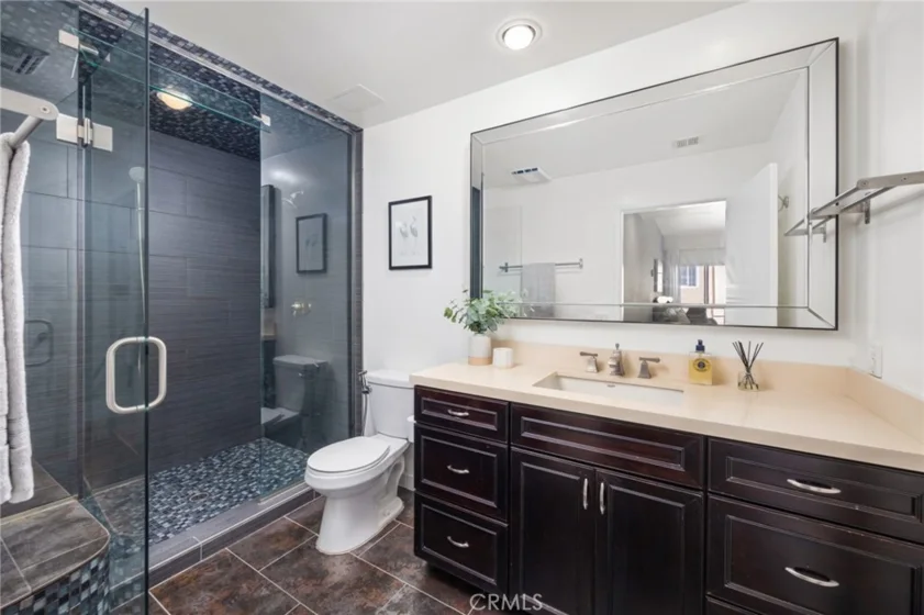 520 S Barrington Avenue #116 photo 27