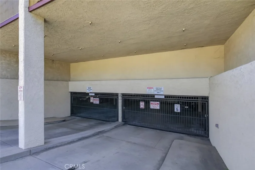 1026 S Marengo Avenue #2 photo 44
