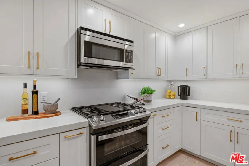 4711 Ambrose Avenue #204 photo 16